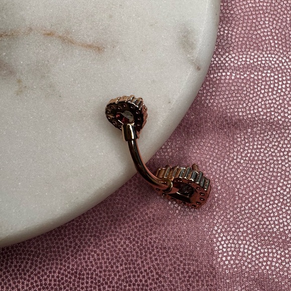 14G Romantic Heart Belly Button Ring - Picture 5 of 8